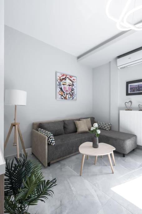 Soleggiato Minimal Apartment Thessalonique Extérieur photo