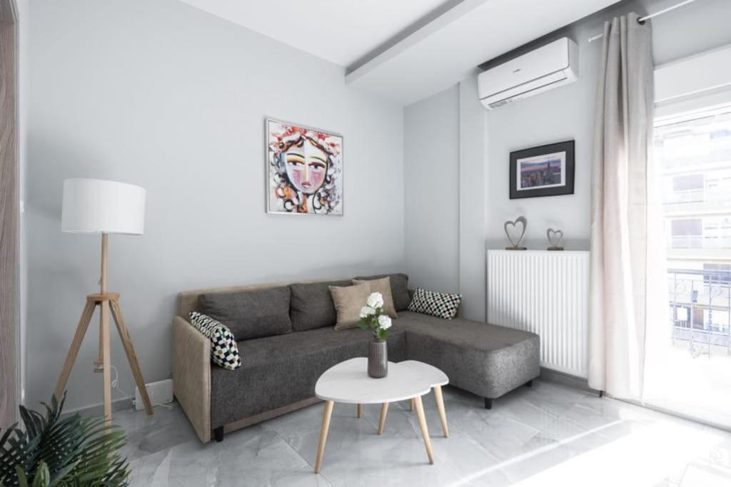 Soleggiato Minimal Apartment Thessalonique Extérieur photo