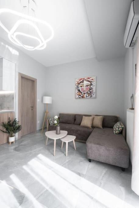 Soleggiato Minimal Apartment Thessalonique Extérieur photo